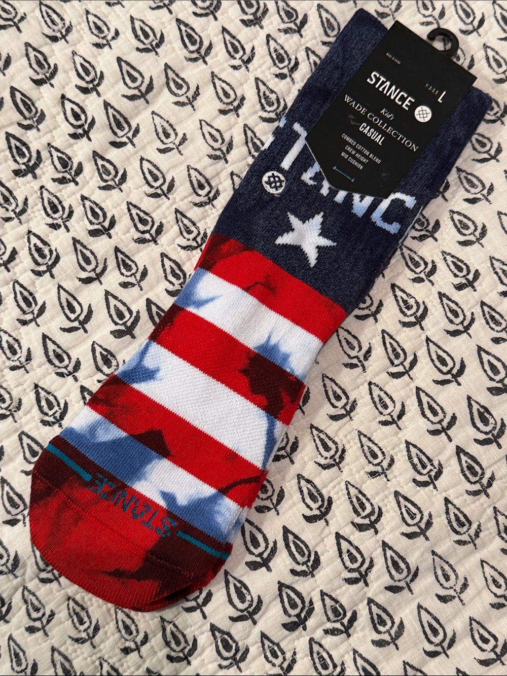 STANCE Kid’s WADE COLLECTION Red White & Blue Flag Crew Socks - Star - Y:3-5.5 L